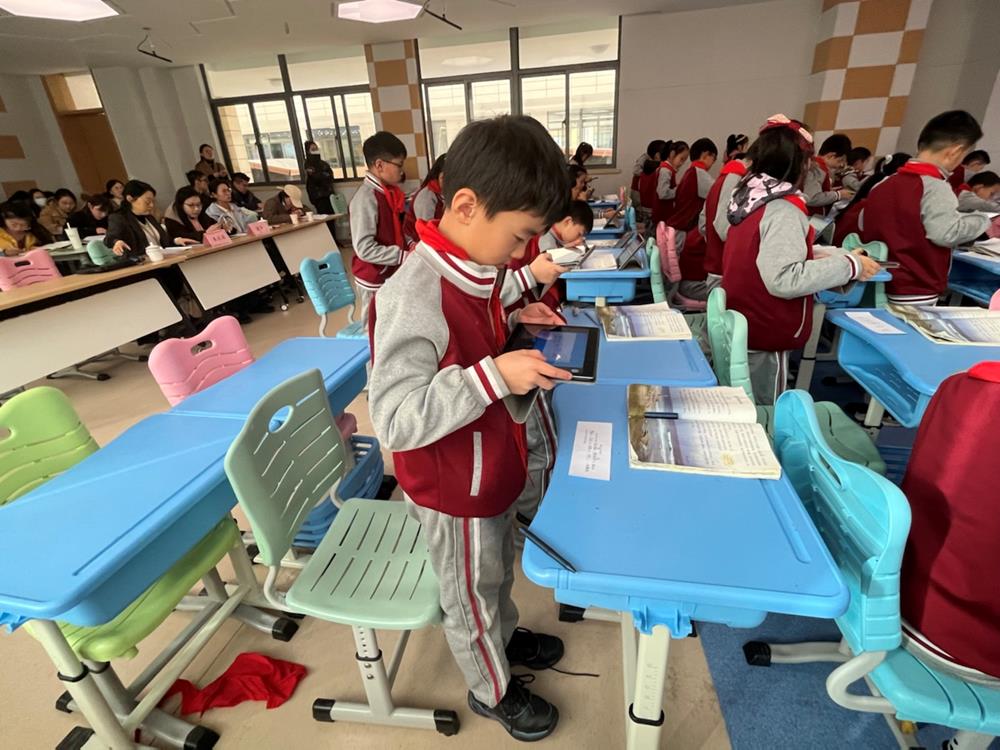 a1d09ee69a7d4bb0a2bcaff40649ff68.jpg a1d09ee69a7d4bb0a2bcaff40649ff68.jpg