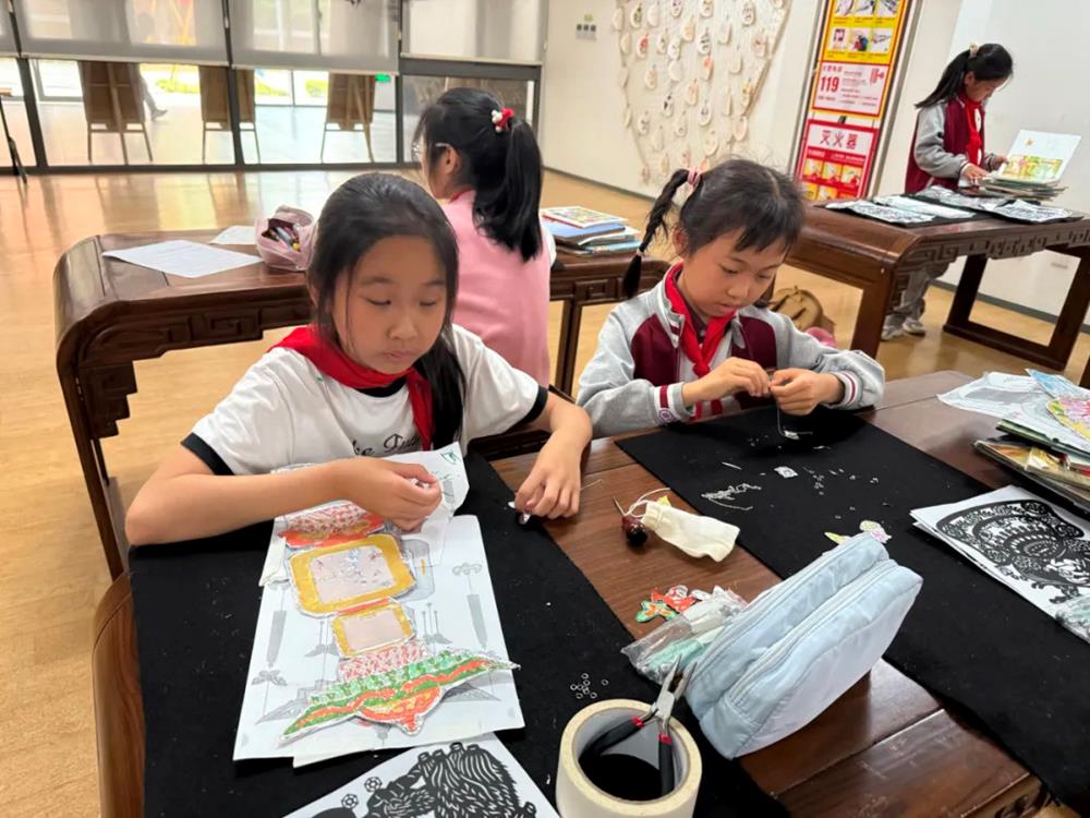 c9c1a7ba09ca412f8a53f2f5207f218d.jpg c9c1a7ba09ca412f8a53f2f5207f218d.jpg