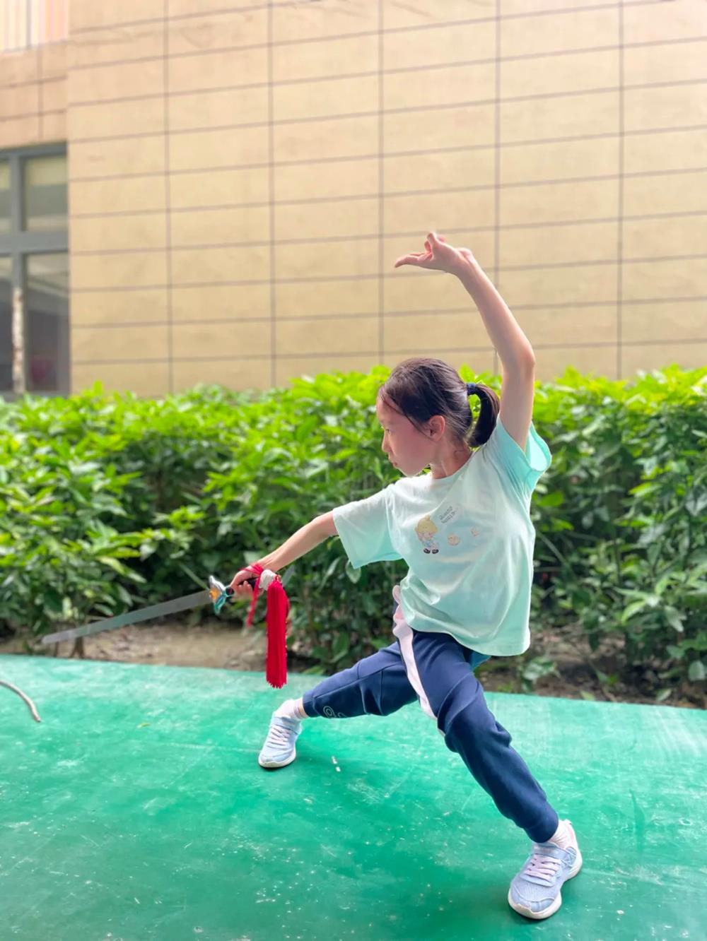 fbf9252e94914ed399e053474d60be99.jpg fbf9252e94914ed399e053474d60be99.jpg